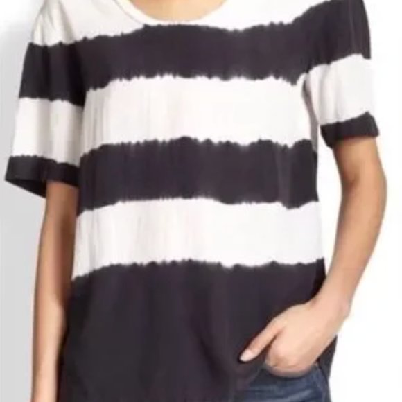 EQUIPMENT 100% Silk V-Neck T-Shirt - Picture 4 of 7